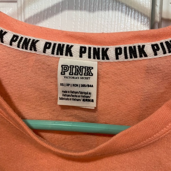 VS PINK sweatshirt - Picture 2 of 3